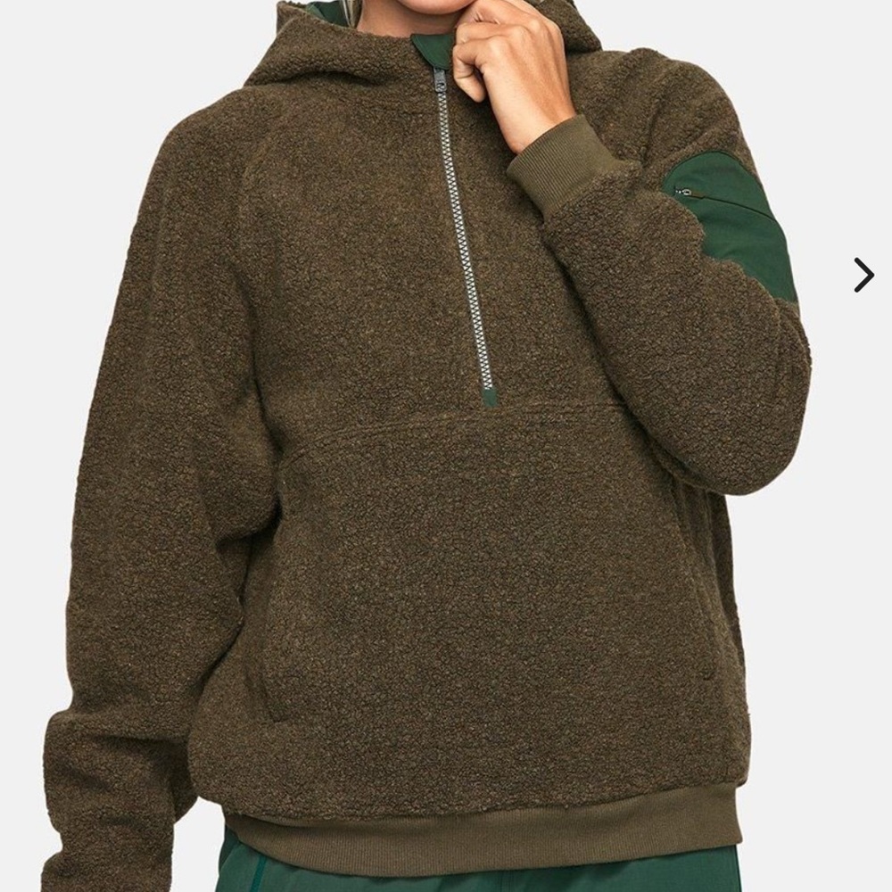 Outdoor voices megafleece sweatshirt